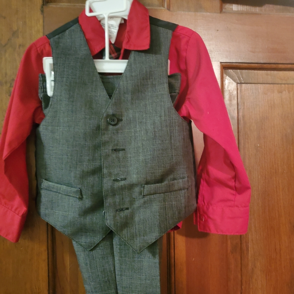 Boy's Suit 2T